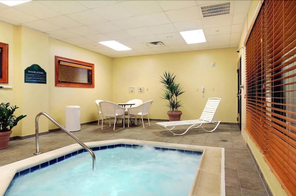 Wingate By Wyndham Lafayette Airport Hotel Bagian luar foto