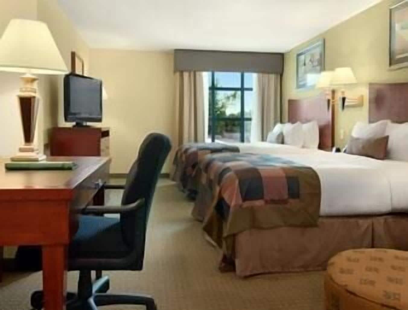 Wingate By Wyndham Lafayette Airport Hotel Bagian luar foto