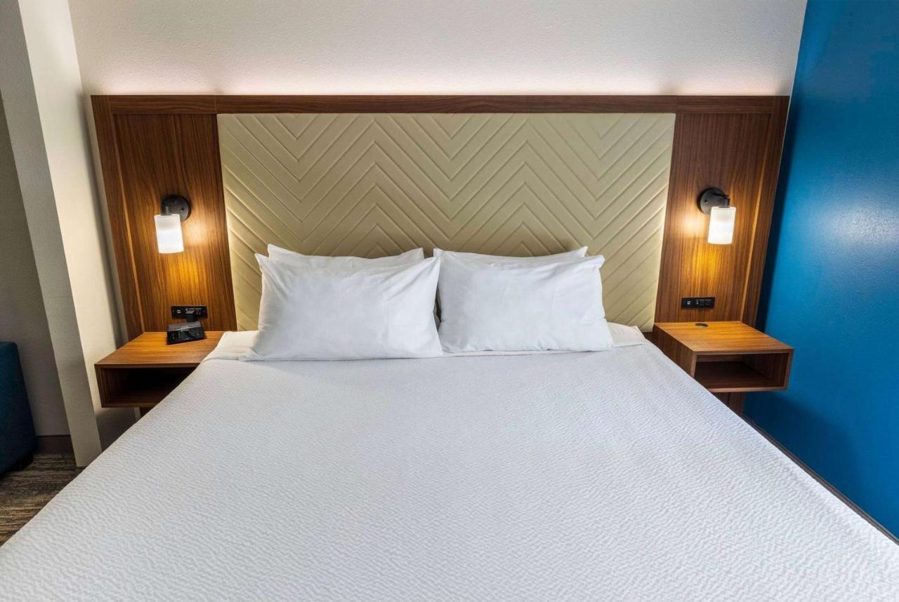 Wingate By Wyndham Lafayette Airport Hotel Bagian luar foto
